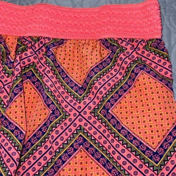 Boho Tribal Print Womens Shorts XL/XG (15-17) Coral Combo 100% Polyester Elastic - Picture 3 of 11